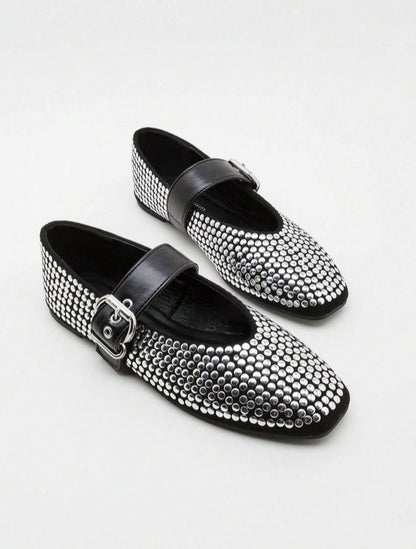 Ballerines cloutées noir et argent