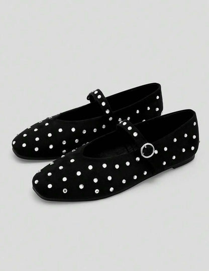 Ballerines cloutées noir et argent