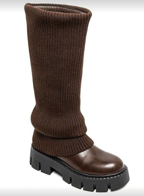 BOTTES HAUTES FEMME SIMILI CUIR AVEC GUETTE FAÇON CHAUSSETTE – MISS SIENNA CHOCO