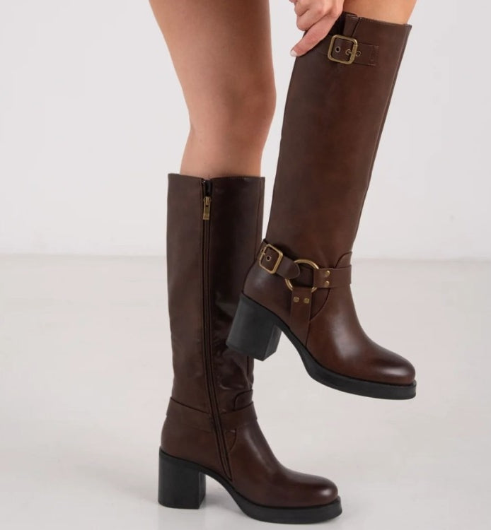 Bottes Hautes Style Biker en Cuir Noir Boucles et Talon Carré "Raven" Marron choco