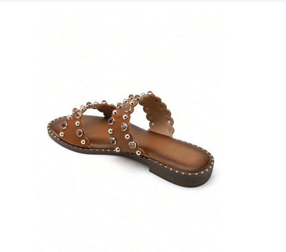 Chaussures femme sandales clous et strass camel miss clara