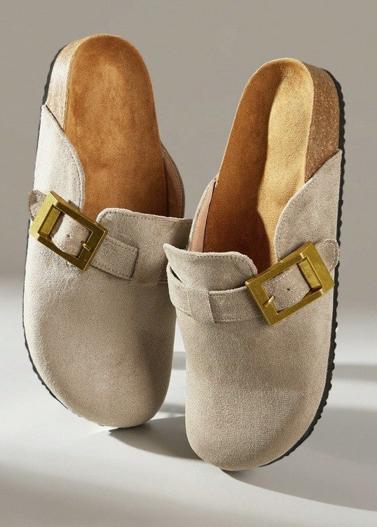 Chaussures femme sabot boucle miss clogs beige et or