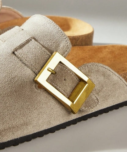 Chaussures femme sabot boucle miss clogs beige et or