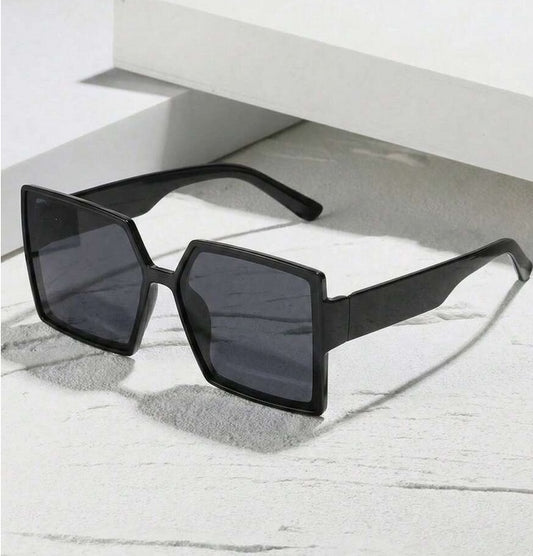 Lunettes de soleil oversize femme glamour miss claudia