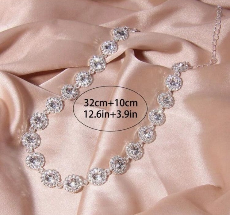Collier strass mariage & soirée – Modèle “Reine d’un soir”