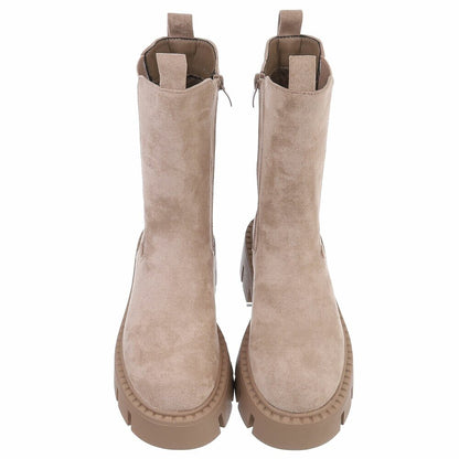 BOTTES CHELSEA BEIGE SUÉDINE PREMIUM – SEMELLE CRANTÉE PLATEFORME MISS AUDRINA