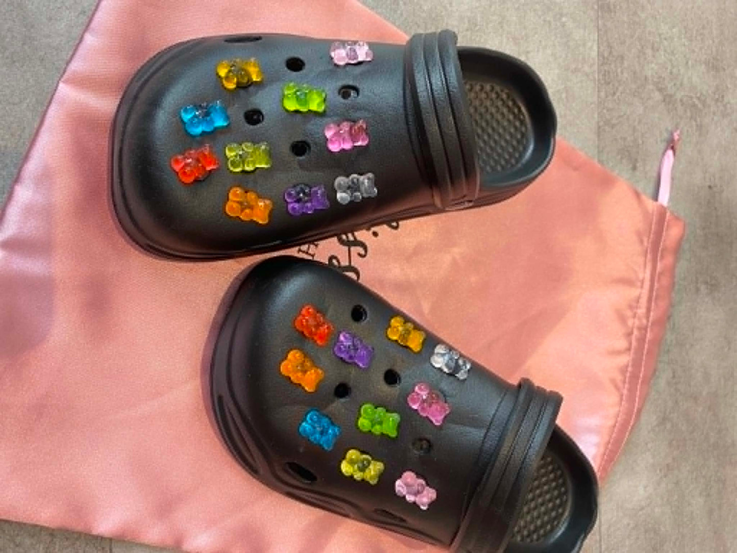 Sabots "Gummy Bear" – L'accessoire incontournable de la saison