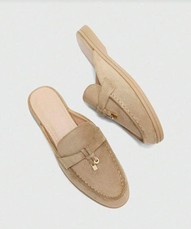 Mules Loafers en suédine Taupe avec Détails Bijoux Dorés - Collection Femme