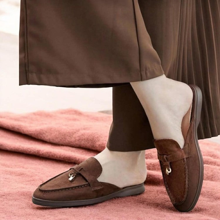 Mules Loafers Marron à Détails Dorés – L'Élégance Décontractée