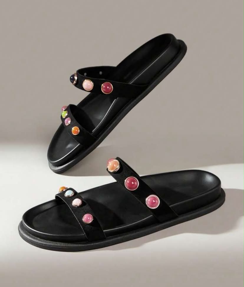Sandales Joya en Simili Cuir Noir – Ornements de Pierres Cabochons Colorées Pink
