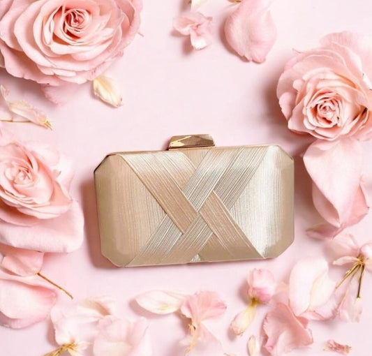 Pochette de soirée rigide satin beige gold – Élégance Dorée