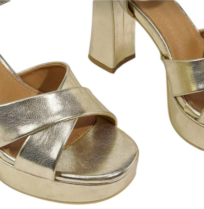 Sandales à Talons Hauts Plateformes Dorées – Design Croisé & Brides Chevilles MISS CLEYA