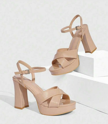 Sandales à Talons Hauts Vernies – Plateforme et Brides Croisées Nude MISS ANDREW