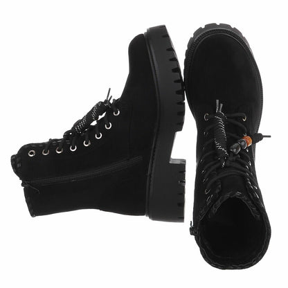 BOTTINES À LACETS NOIRES ASPECT DAIM – PERLES DÉCORATIVES & SEMELLE CRANTÉE MISS DAYANA