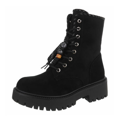 BOTTINES À LACETS NOIRES ASPECT DAIM – PERLES DÉCORATIVES & SEMELLE CRANTÉE MISS DAYANA